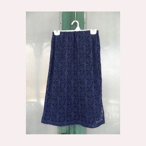 Layered Lace Slim Skirt NWT